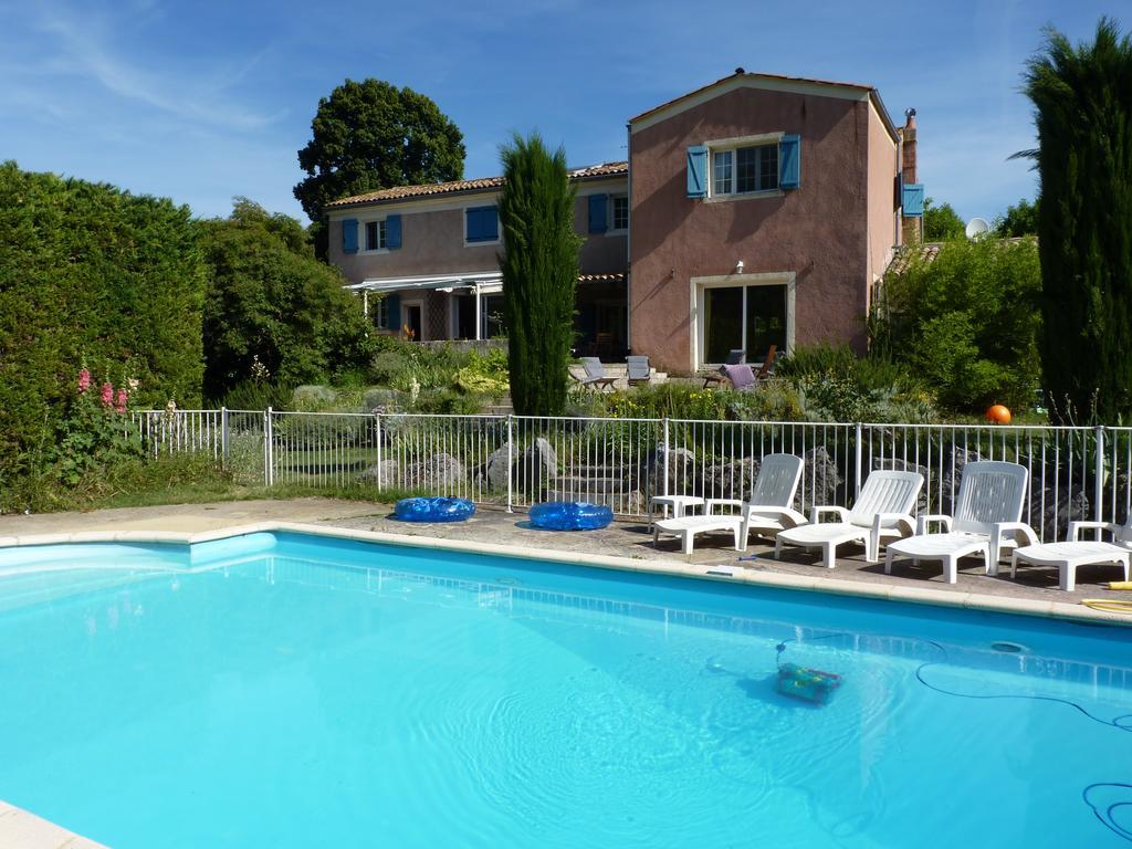 La Maison Rose Saillans  Ruang foto